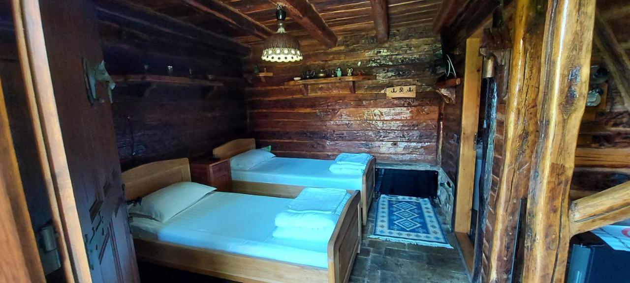 Satul Traditional Runcu  Exterior foto